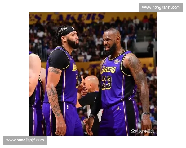 湖人热火强强对话詹眉领衔迈阿密鏖战洛城夜季后赛级别攻防博弈
